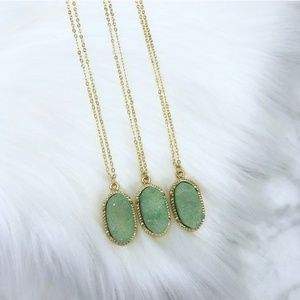 🎉ONLY ONE LEFT🎉Nwt Mint Druzy Quartz Necklaces
